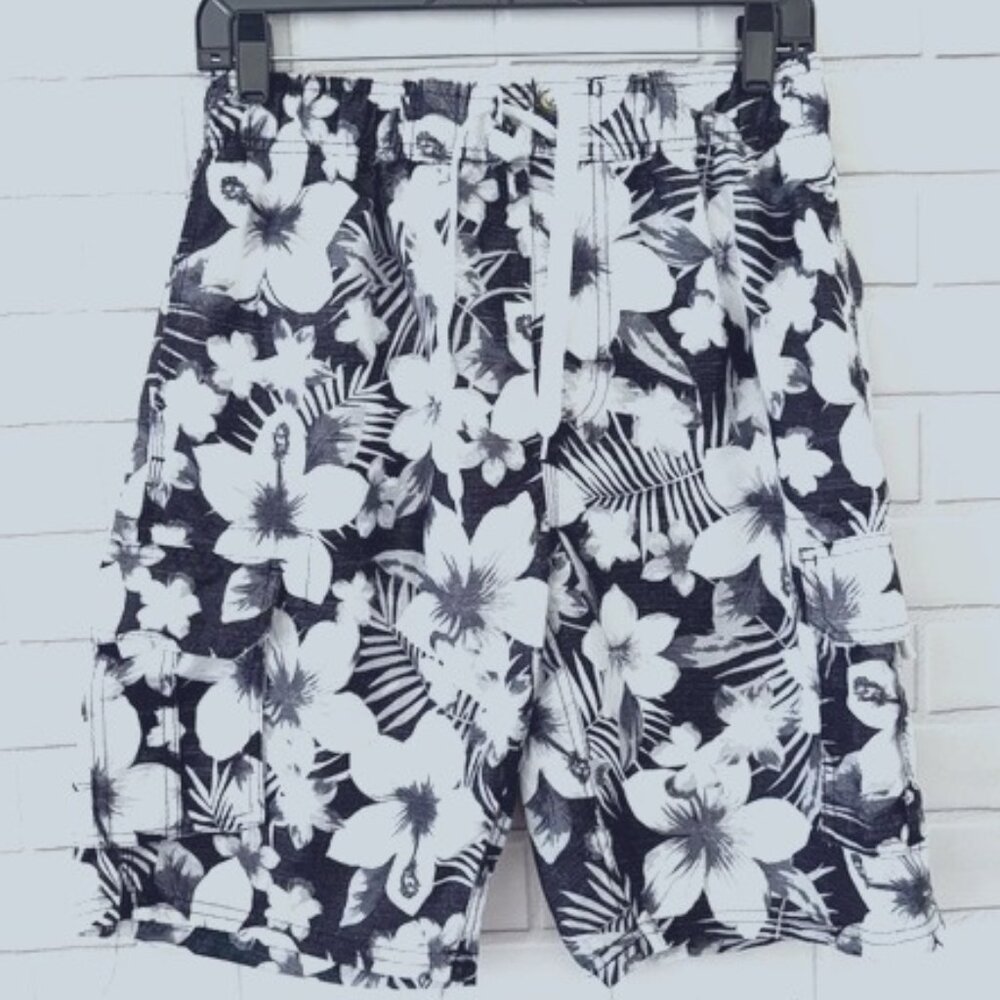 swim trunks Size